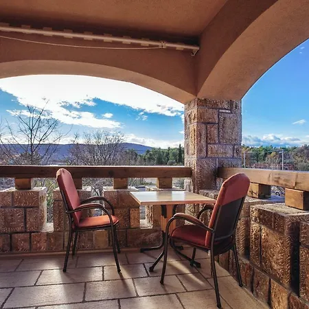 I Sobe Dinko Starigrad Paklenica