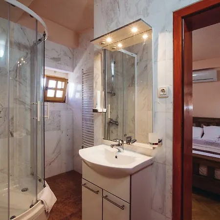 Apartment I Sobe Dinko