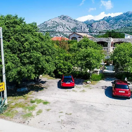 Apartment I Sobe Dinko *